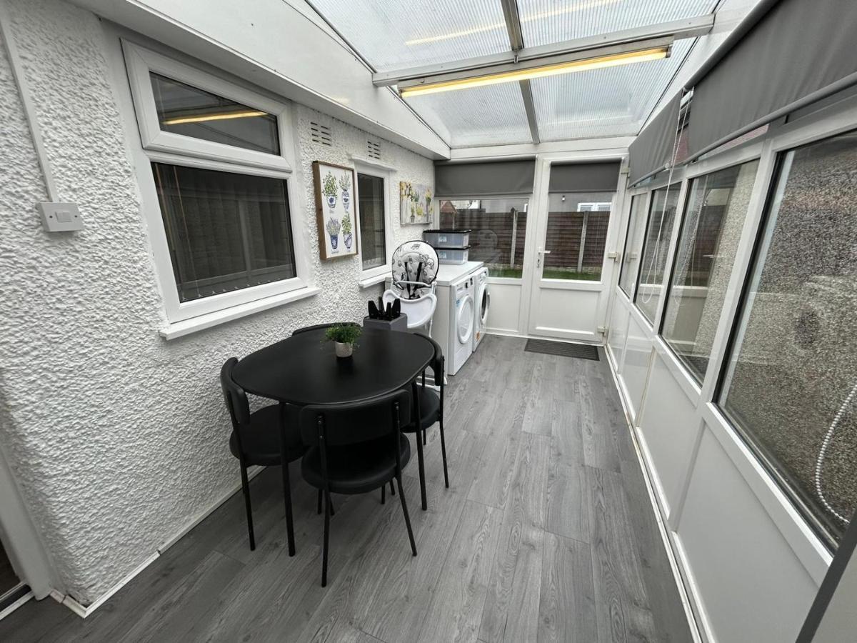 The Bungalow, Thornton-Cleveleys Villa Exterior photo